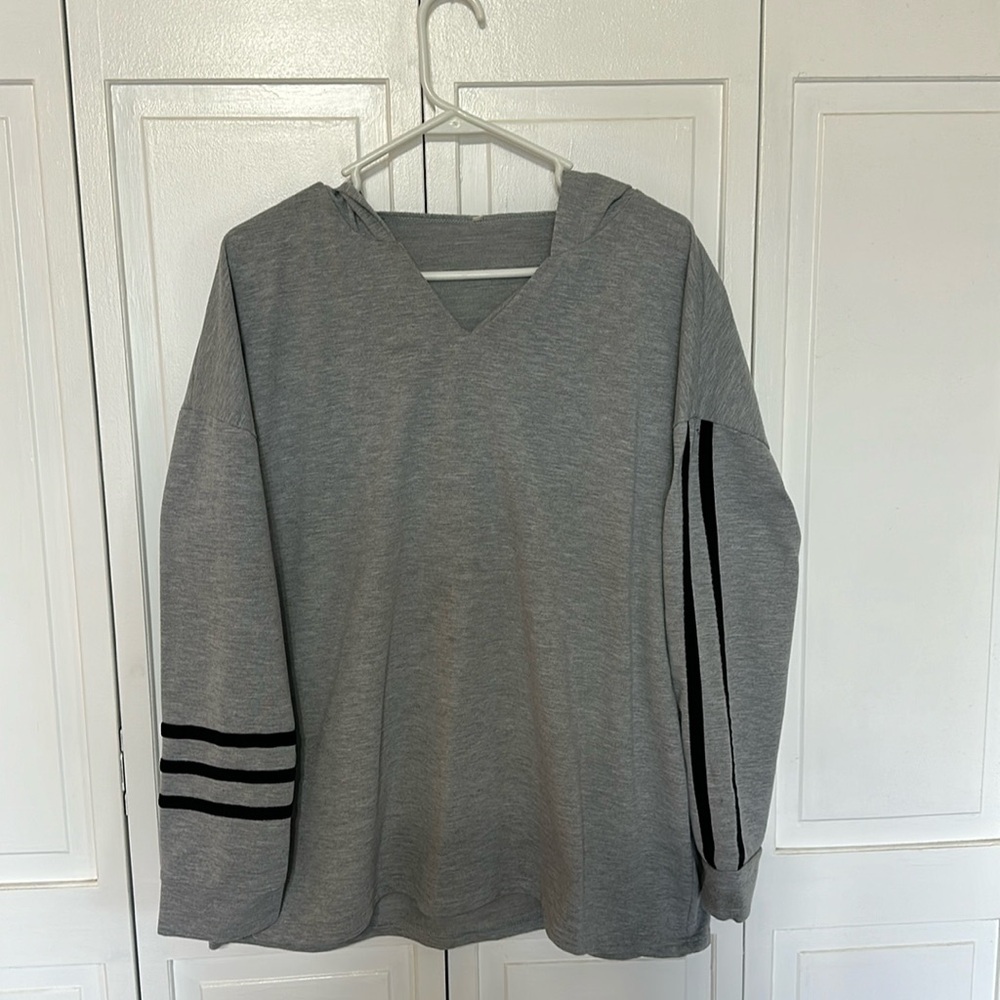 Women’s lightweight gray hoodie